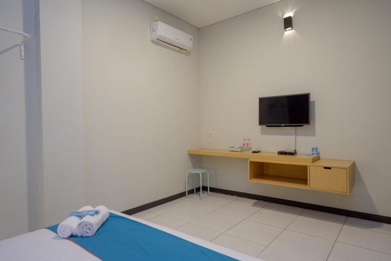 Sans Hotel Good Wish Semarang Jomblang Exteriér fotografie