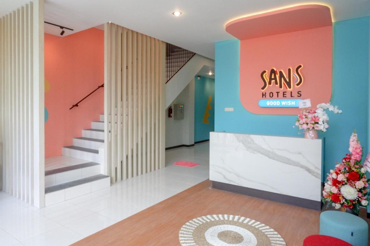 Sans Hotel Good Wish Semarang Jomblang Exteriér fotografie