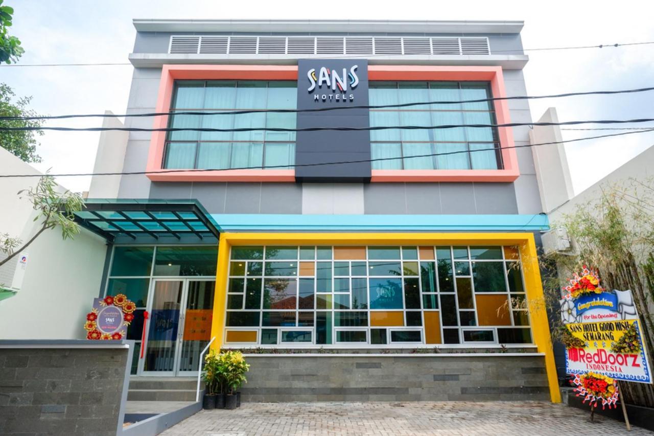 Sans Hotel Good Wish Semarang Jomblang Exteriér fotografie