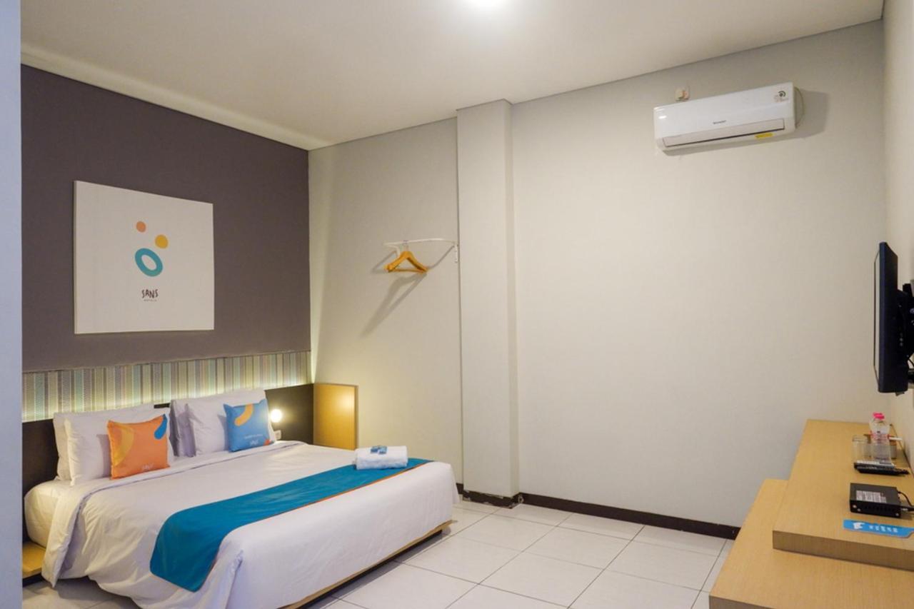 Sans Hotel Good Wish Semarang Jomblang Exteriér fotografie