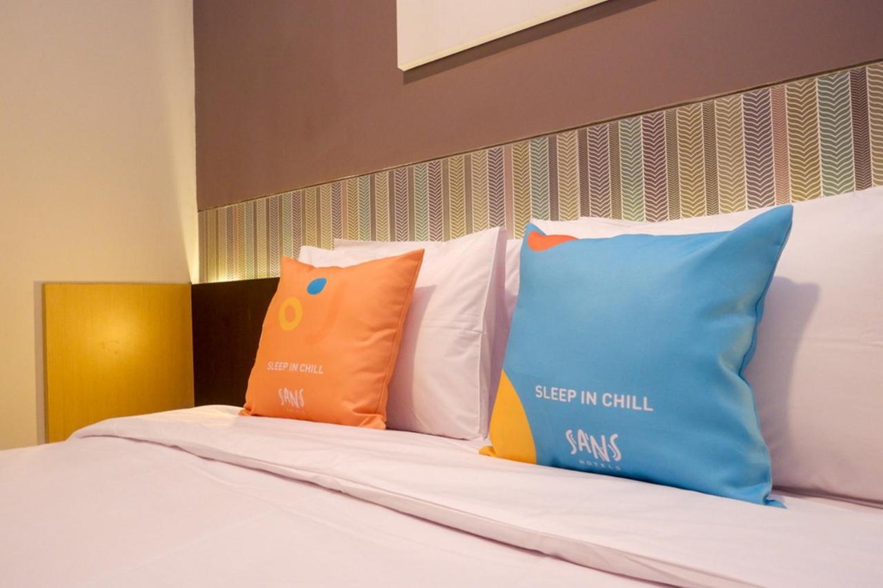 Sans Hotel Good Wish Semarang Jomblang Exteriér fotografie