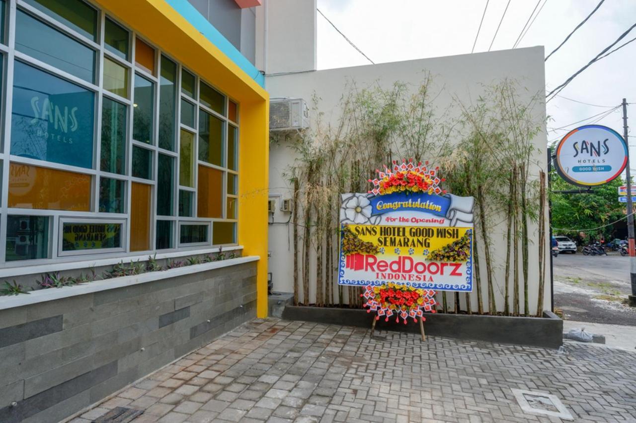 Sans Hotel Good Wish Semarang Jomblang Exteriér fotografie